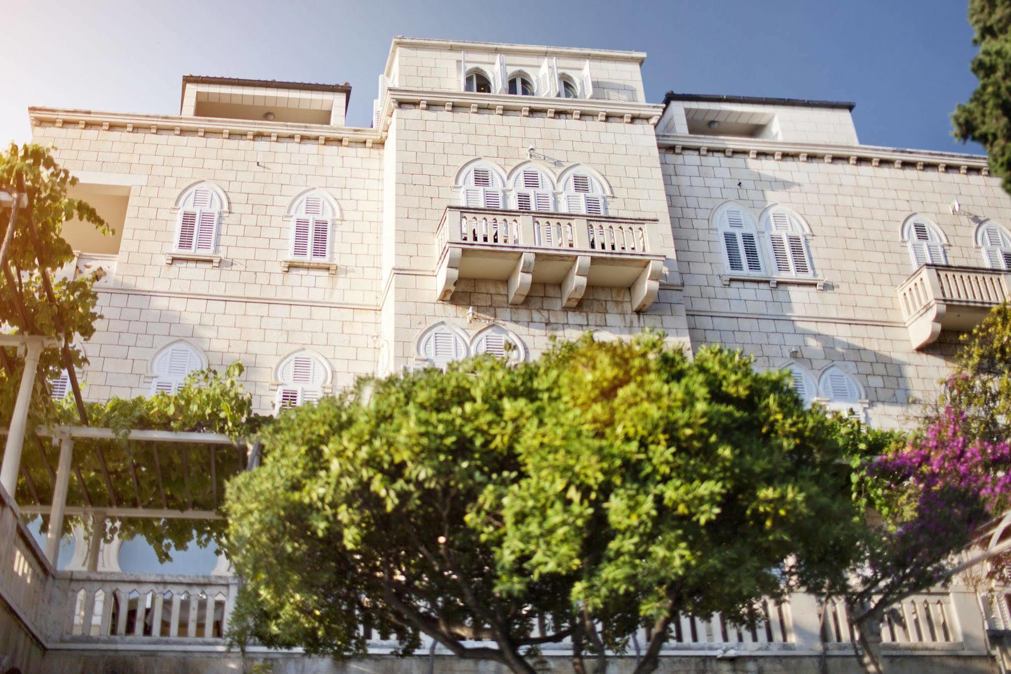 วิลลา ออร์ซูลา Hotel ดูบรอฟนิก ภายนอก รูปภาพ